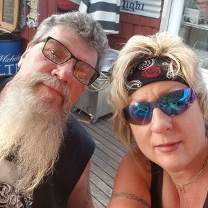 Meet your Posher, Monique